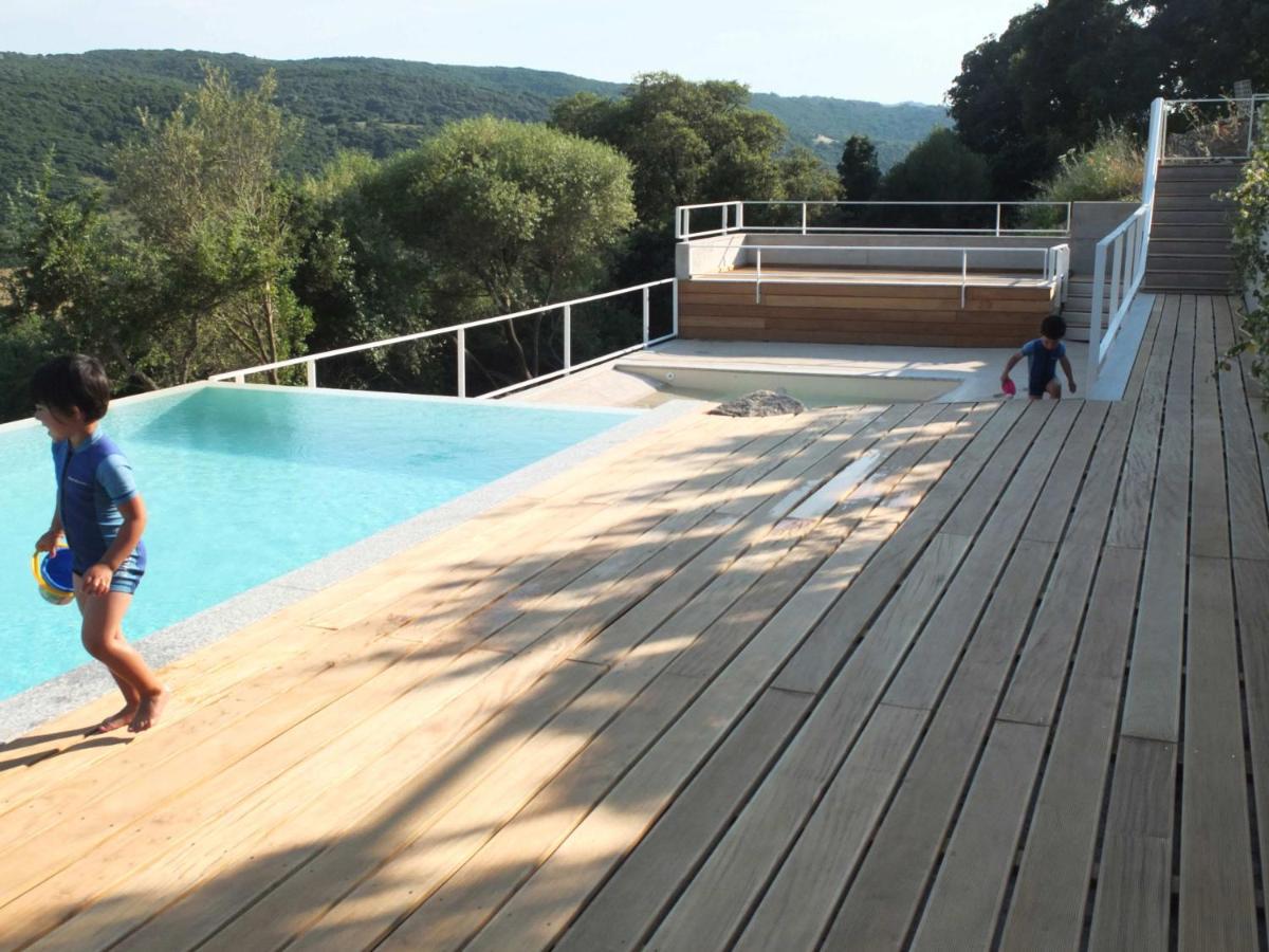 Villa Li Pireddi Aglientu Exterior foto