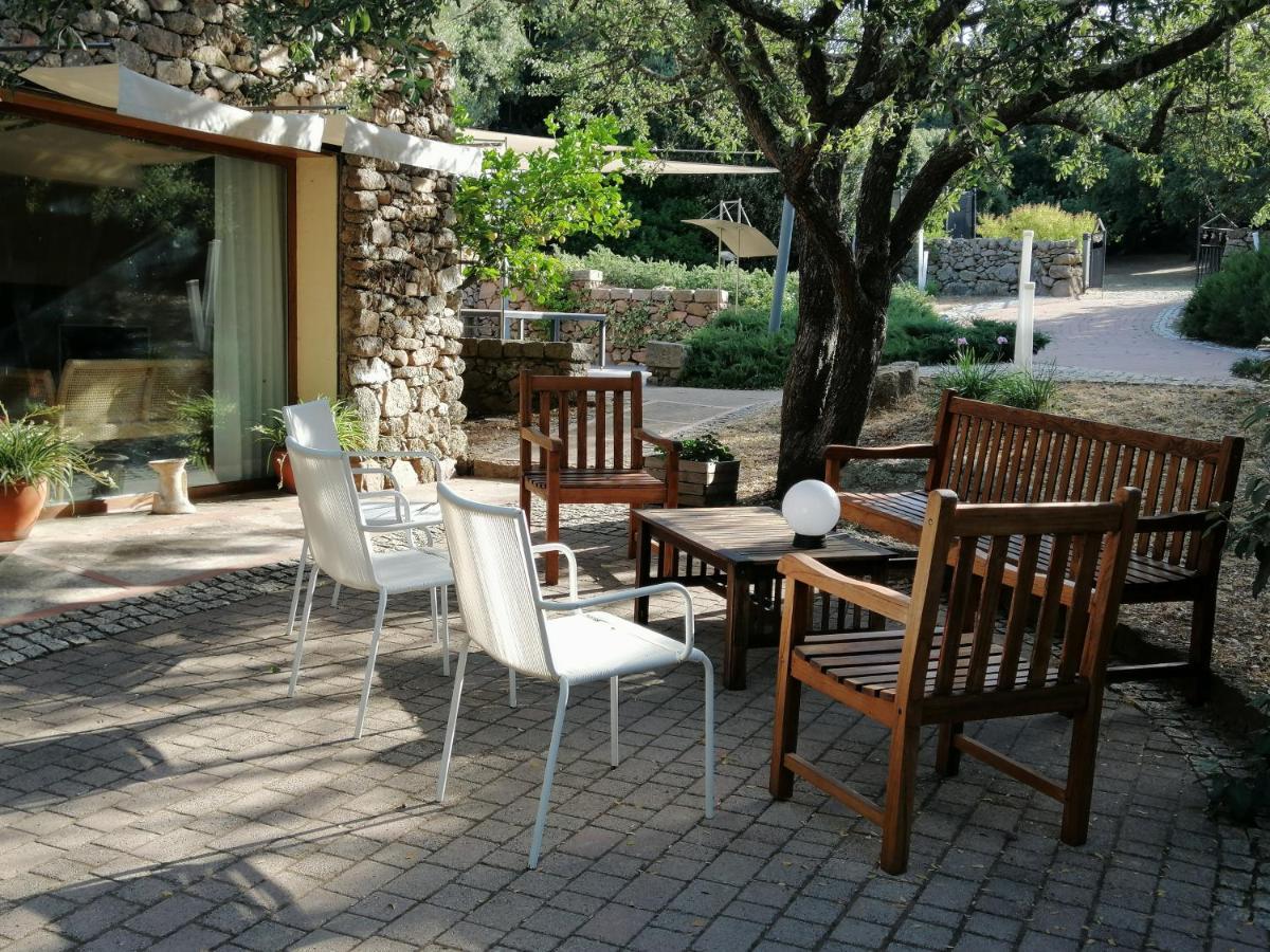Villa Li Pireddi Aglientu Exterior foto