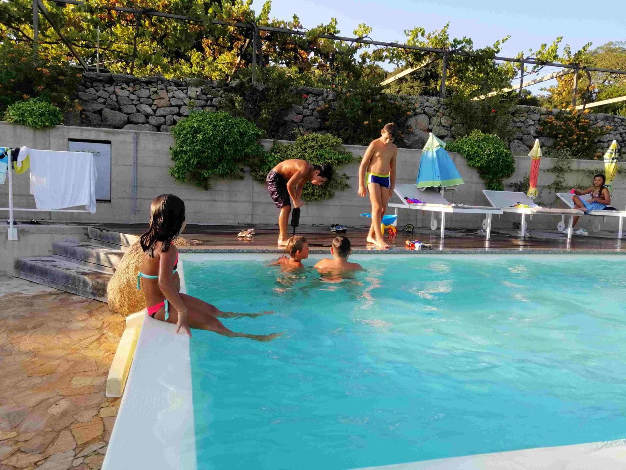 Villa Li Pireddi Aglientu Exterior foto